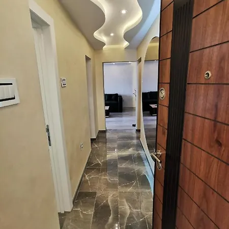 Brend New Luxurious In Downtown With Free Parking ノヴィ・サド