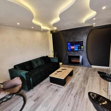 Brend New Luxurious In Downtown With Free Parking