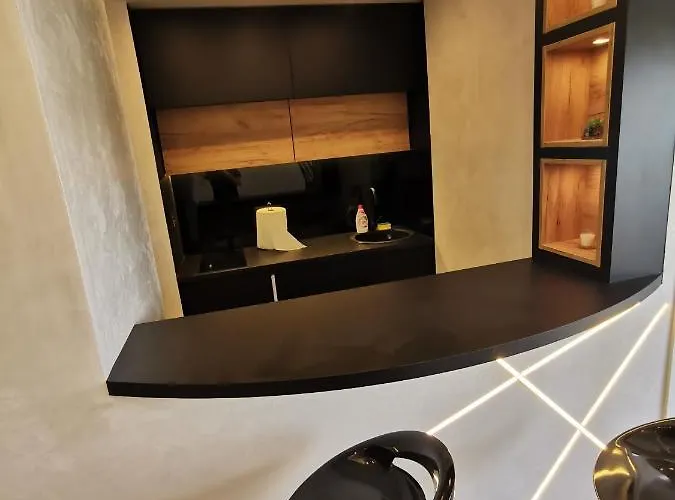 Brend New Luxurious In Downtown With Free Parking * Novi Sad